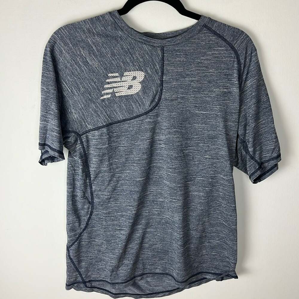 New Balance Tee Shirt - Women's Large[?]